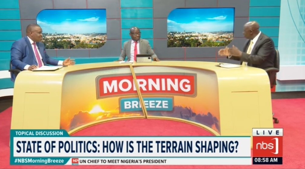 Fireliglntfi's tweet photo. .@SimonKaggwaNjal: Does Muhoozi belong to NRM? 

Hon. Byanyima: He is one of us, but he is restricted by the law. 

Erias Lukwago: You have committed treason by saying a serving General is in NRM. 

Hon. Byanyima: Is he the one who has said it? It's me.

#NBSMorningBreeze https://t.co/R2sLtcUgAr