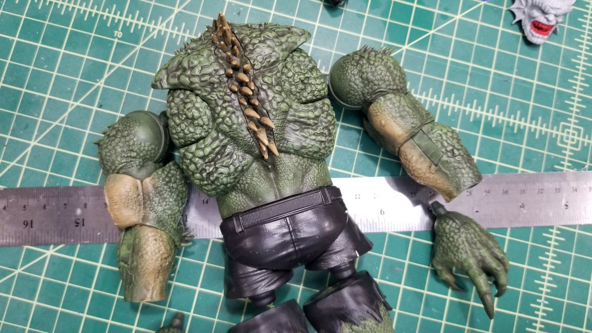 CollectorExpres's tweet photo. Working on a custom Marvel Legends Abomination. I applied a black wash and then dry brushed some Testors Green Zink Chromate onto it.
#customactionfigures #thisweekincustoms #actionfigurecustoms #figurerealm #marvel #marvellegends #hasbro #hasbrotoypic #abomination #marvelcomics https://t.co/09orrq4ULl