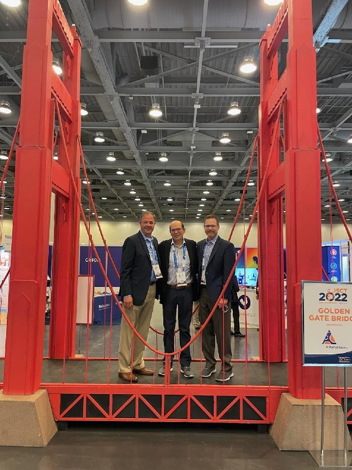 Digi_Trax's tweet photo. Take this "golden" opportunity to meet the @Digi_Trax team today while we're in SF! Stop by @ISCTglobal booth 303 at the Moscone Center West to see our #HemaTrax-CT cellular therapy labeling system up close! #ISCT2022 https://t.co/o9Ab677DTW https://t.co/96IWBY2Oby