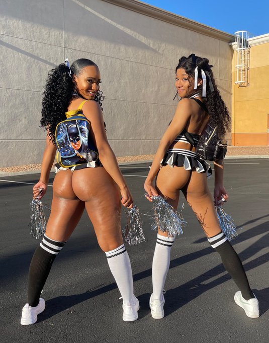 1 pic. U see us walking home from cheer practice… wyd ? ?? @nynylew https://t.co/JC7Rjlvnot
