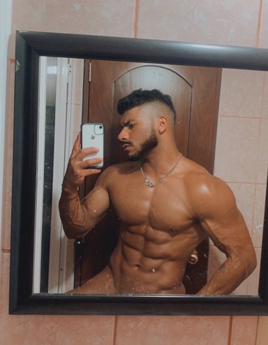 Watch Ottoniel Yañez's leaked NSFW photo on TwXstars