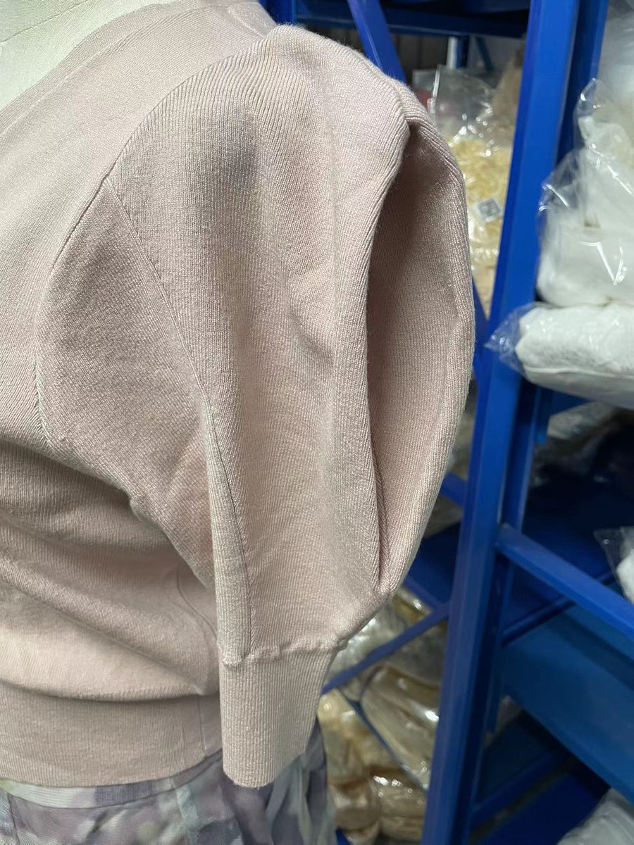 fubail_service's tweet photo. ハーフスリーブニットトップス

商品コードf3679のライトピンクの実物写真です。
ご参考になれば幸いです。

#fubail #夏物 #トップス#sale#snidel#herlipto#スナイデル#Apuweiser-riche#同型 #セール#レディースファッション#通販#プチプラコーデ#おしゃれさんと繋がりたい https://t.co/P62ELnmA99