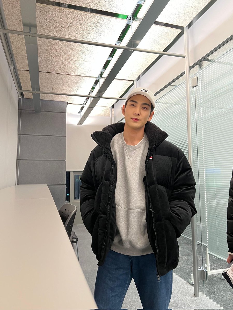 nuweverse's tweet photo. [220505] #백호

🐯 Hello! Hi!

#강동호 #KANGDONGHO #BAEKHO @BAEKHO_PLEDIS https://t.co/tloWtnh4fc