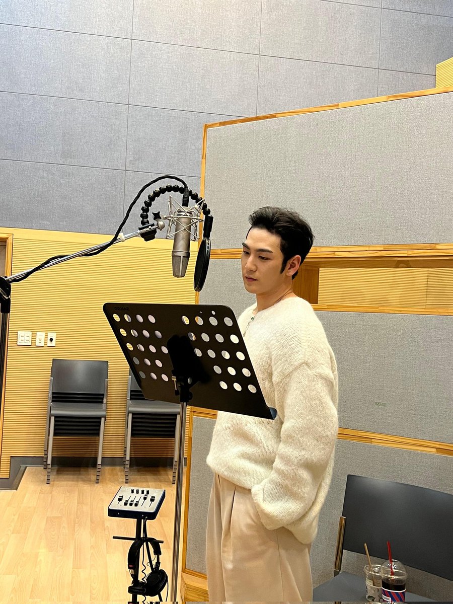 nuweverse's tweet photo. [220505] #백호

🐯 also a Moment

#강동호 #KANGDONGHO #BAEKHO @BAEKHO_PLEDIS https://t.co/7SdtRS0gzu