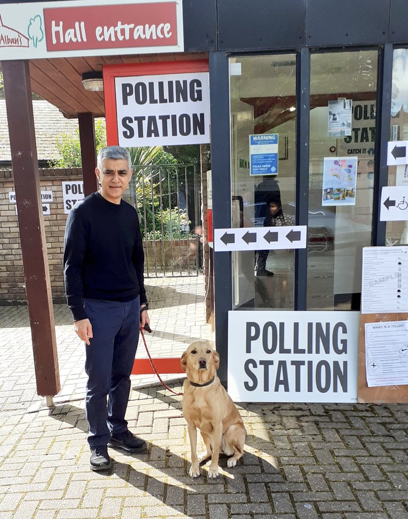 London - local elections are taking place across our city today - and your vote matters.

It's never been more important to have your say about the future of our city.

Luna says #VoteLabour! 🐶🌹

#dogsatpollingstations