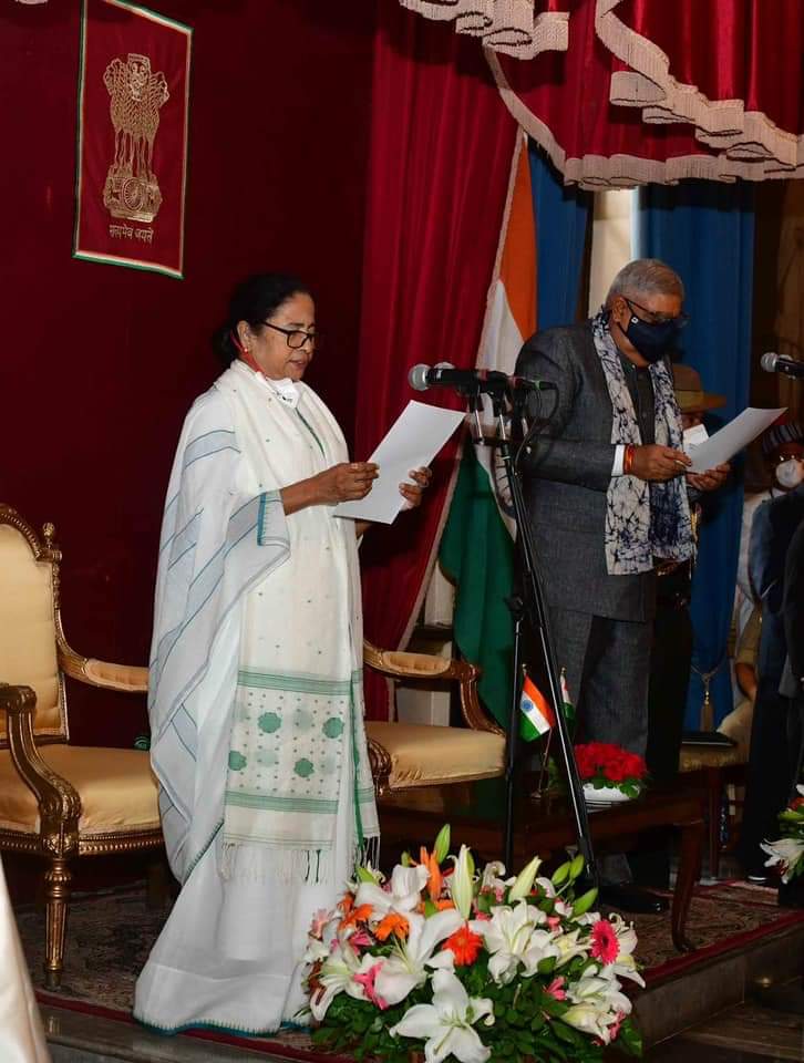 BIJOY_WB's tweet photo. The whole World was Watching One Year ago, Waiting for #MamataBanerjee to say Something.
Hon'ble @MamataOfficial said, this Government is the #MaaMatiManush Govt.Only Goal is #Development
#BengalRejectsBJP
#GoBackShah
#1YearOfAITCTerm3
#WBTMCP https://t.co/RULEse2Epd