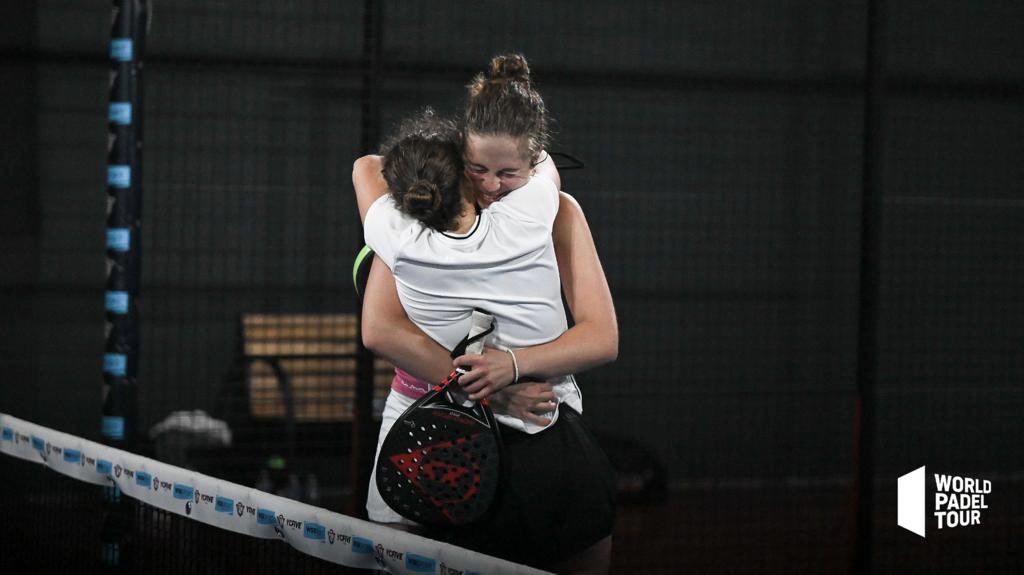 waypadelacademy's tweet photo. 🤍 #ORGULLO.
Esa es la palabra que mejor define lo que sentimos.

Se escaparon los Octavos de Final del @WorldPadelTour de Bruselas por milímetros.

Ahora toca descansar y coger fuerzas para el próximo #MartaBarrera / @maarta_caparros 

#EstuCamino
#WPTBrusselsOpen🇧🇪 https://t.co/oPGCNuahre