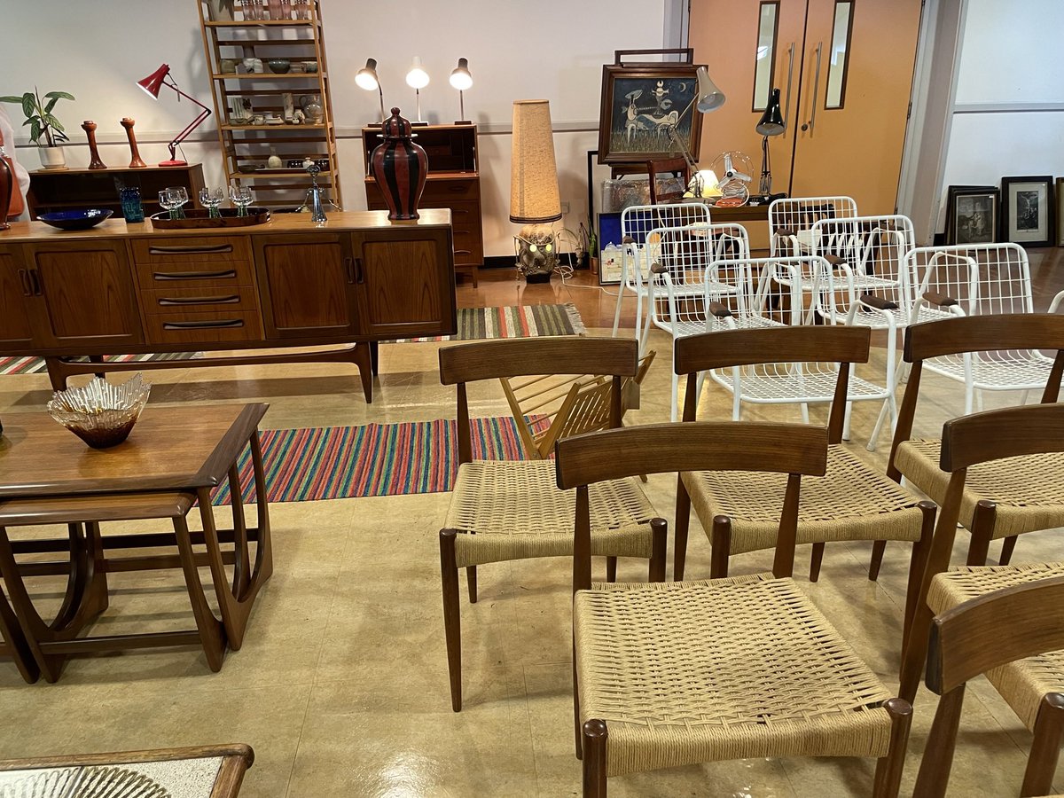 Our next Sandown Antiques Home &amp; Interiors Fair comes to Sandown Park Racecourse on:

SUNDAY 15TH MAY

Opens 10am – 3pm
FREE Admission
FREE Parking
Inside &amp; Outside Stalls
Hot &amp; Cold Refreshments on site
Toilet Facilities
Sat Nav – KT10 9AJ