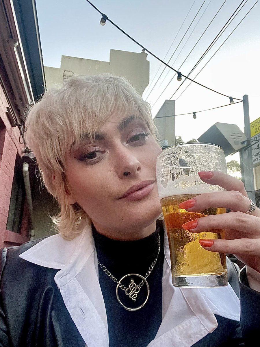 chloe sargeant tweet media