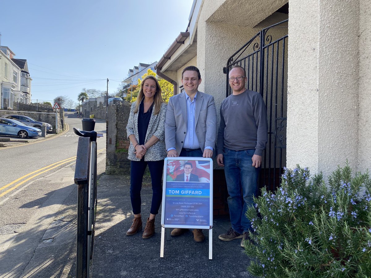 Today is polling day!

It’s been a great few months campaigning across South Wales West with our excellent <a href="/WelshConserv/">Welsh Conservatives 🏴󠁧󠁢󠁷󠁬󠁳󠁿</a> candidates.

The one thing they all have in common is they have a real passion for the communities they seek to represent.

Make sure you support yours today!