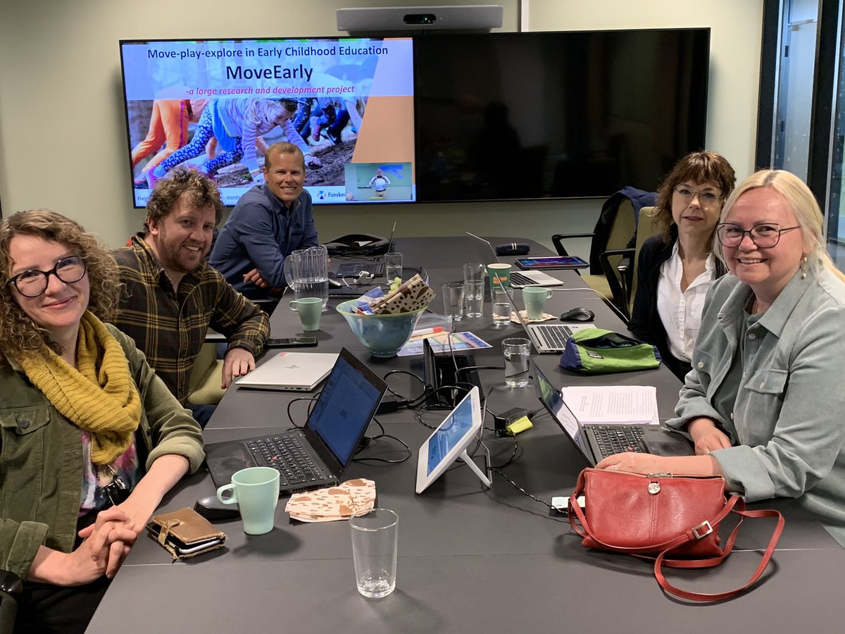 tonyokely's tweet photo. Day 2 of planning meeting for @RCN_Norway #MoveEarly project. Lots of fruitful discussion involving multiple perspectives on how to understand & promote movement play and exploration in young children @movement_ed @hvl_no @hegetj Elin Odegaard https://t.co/NWuP4vQdbo