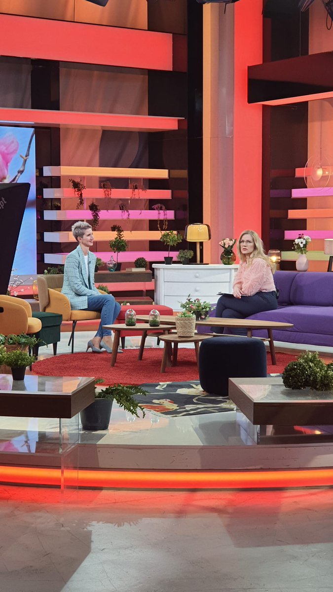 For the World Maternal Mental Health Day I spoke about eating disorders during pregnancy at the Croatian national TV show 'Kod nas doma' - first time experience in the studio going live!

#MaternalMHmatters #worldmmhday #StrogerTogether #PerinatalMentalHealth
#EatingDisorders