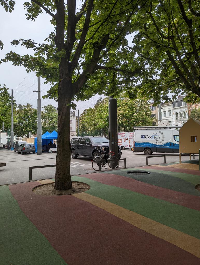 Scott Bricker tweet media