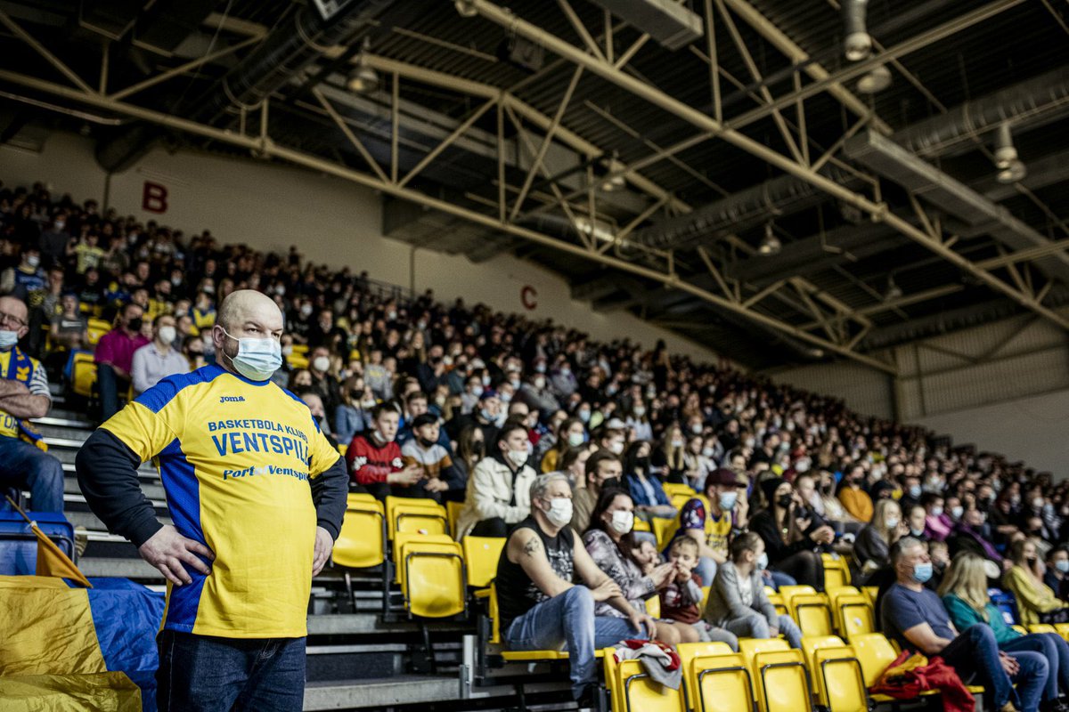 bkventspils's tweet image. Basketbola kluba “Ventspils” līdzjutēj!📣

Jau rīt mēs aizvadām izšķirošo spēli pret @BK_OGRE par tikšanu finālā, tāpēc Tavs atbalsts mums būs ļoti nepieciešams! 💥

Tiekamies rīt (6.maijā) plkst. 19.00 Olimpiskajā centrā Ventspils! 

📸: @basketbols 

🟡🔵
#MēsVisiParBKVentspils