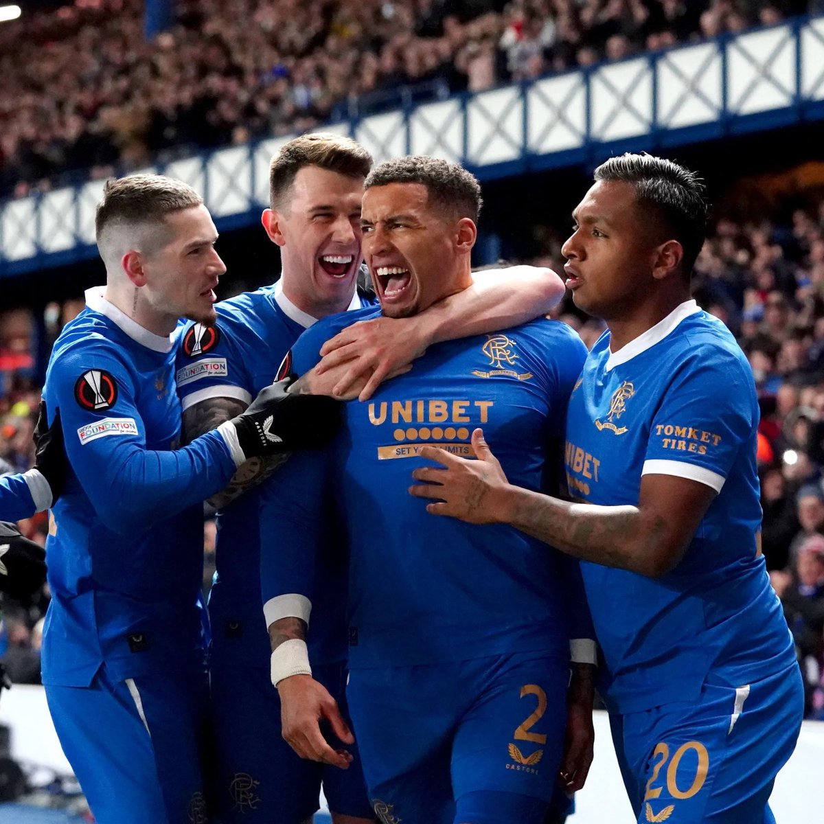 SurpriseShirts's tweet photo. If Rangers OR West Ham make it through to the Europa League final, we'll giveaway a https://t.co/4LKMjpRTlz mystery box! 🇬🇧⚒️

👇 How to enter
♻️ Retweet
✅ Follow us

That's it! Good luck 🍀 https://t.co/uKF5KqiZuj
