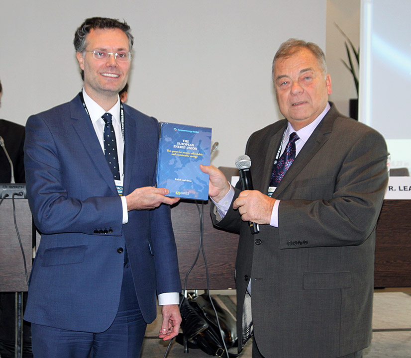 LealArcas's tweet image. More than ever has the idea of THE EUROPEAN ENERGY UNION become a necessity, as discussed in my book THE EUROPEAN ENERGY UNION: THE QUEST FOR SECURE, AFFORDABLE AND SUSTAINABLE ENERGY, (2016). #SOU2021 #energyunion, available at papers.ssrn.com/sol3/papers.cf…