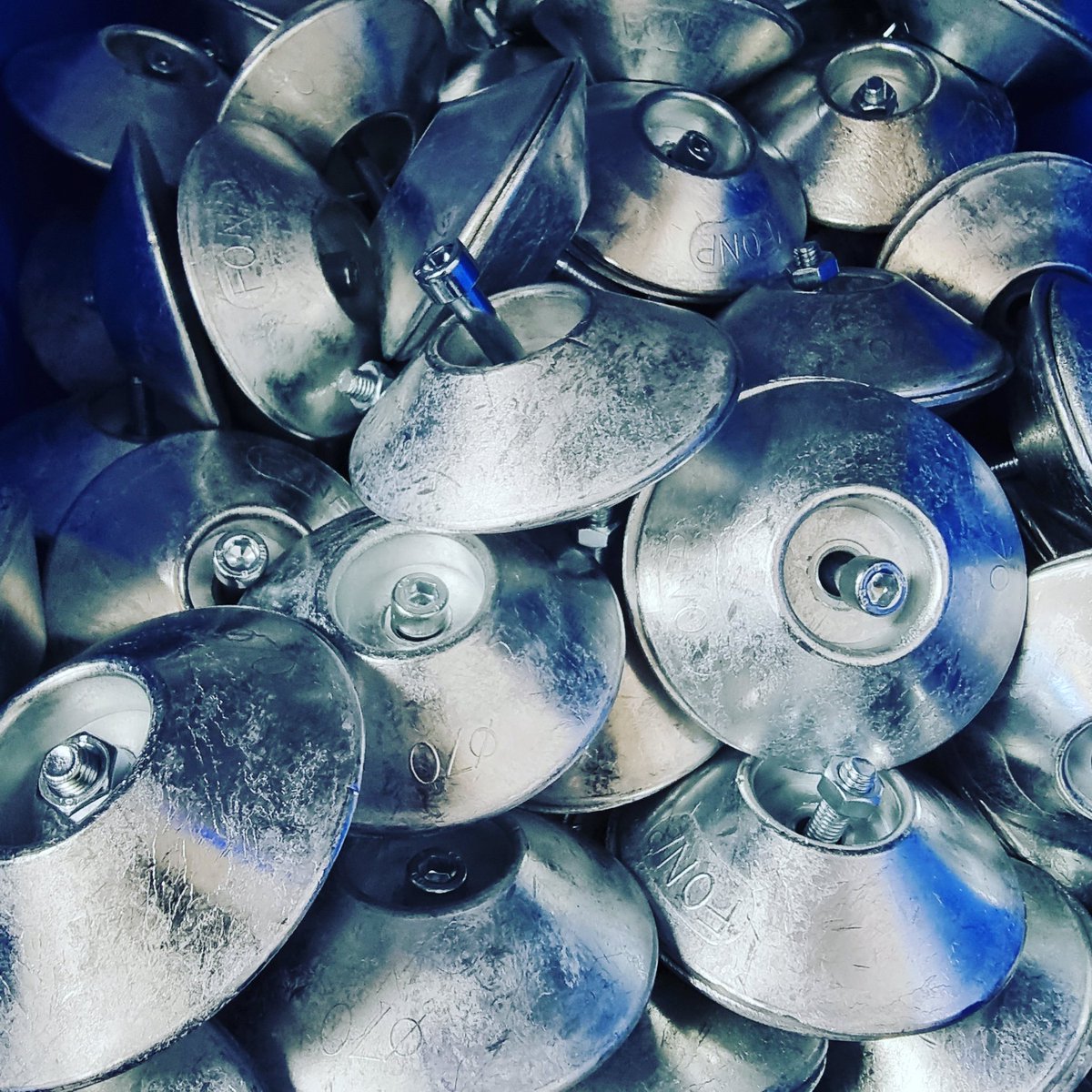 francehelices's tweet photo. Pour vos anodes zinc : info@francehelices.fr #anodezinc #anode #anodes #francehelices https://t.co/AZbeIioesh