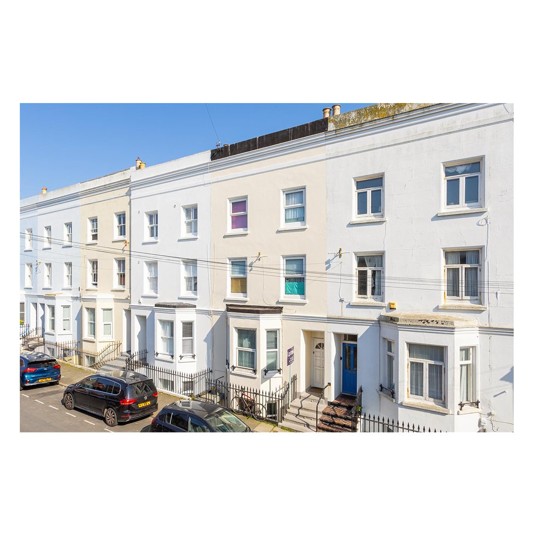 Auction day tomorrow! 

The Dyke Golf Club, 11 am.

Click here to view our lots: lextons.co.uk/search/?showso…