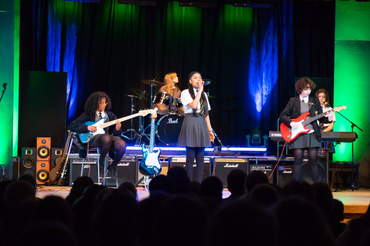 A few taster pictures from our sold out Spring Concert!
See all pictures &amp; video from the Spring Concert here: highamspark.fireflycloud.net/music/extra-cu…
<a href="/HighamsParkSch/">Highams Park School</a>