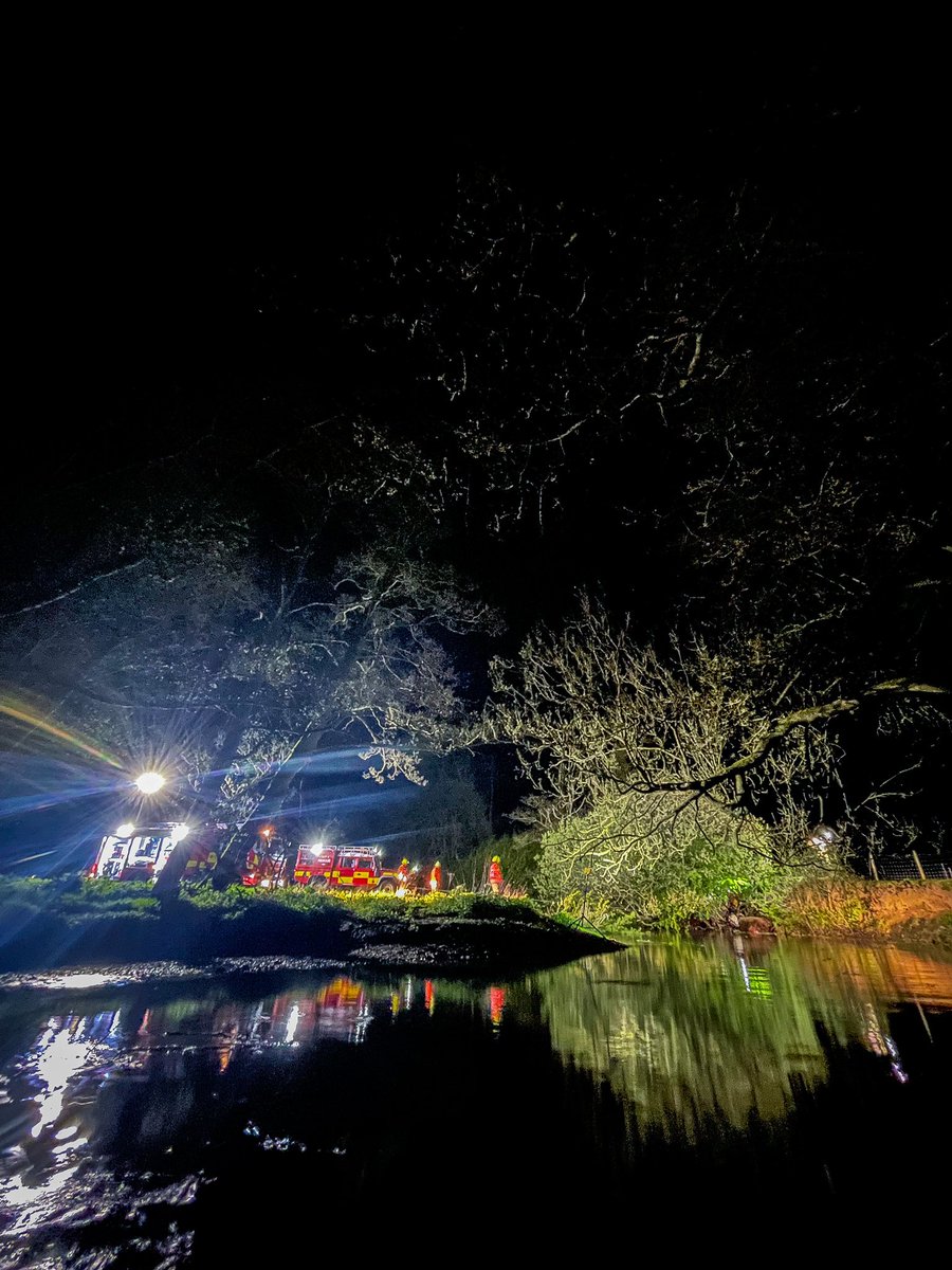 Last night, assisted by <a href="/Malton_NYFRS/">Malton Fire Station</a>, we rescued one cow and one bull from a river, after they fell down the bank and got trapped by a tree. <a href="/NorthYorksFire/">North Yorkshire Fire & Rescue Service</a> #firefighter #helmsley #northyorkshire