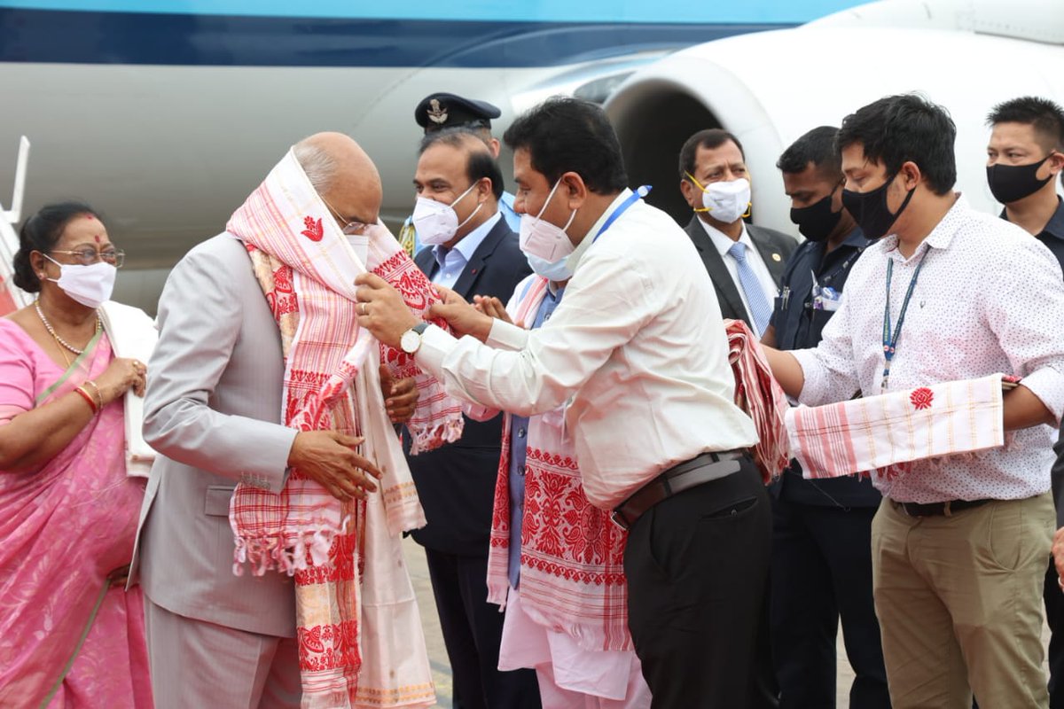 RanjeetkrDass's tweet photo. Honored to receive his excellency President of India Shri Ram Nath Kovind dangoriya today at LGBI Airport who is on a three day visit to Assam &amp; Mizoram.

A warm welcome to him.

@rashtrapatibhvn 
@jagdishmukhi 
@himantabiswa https://t.co/81LANalAtF