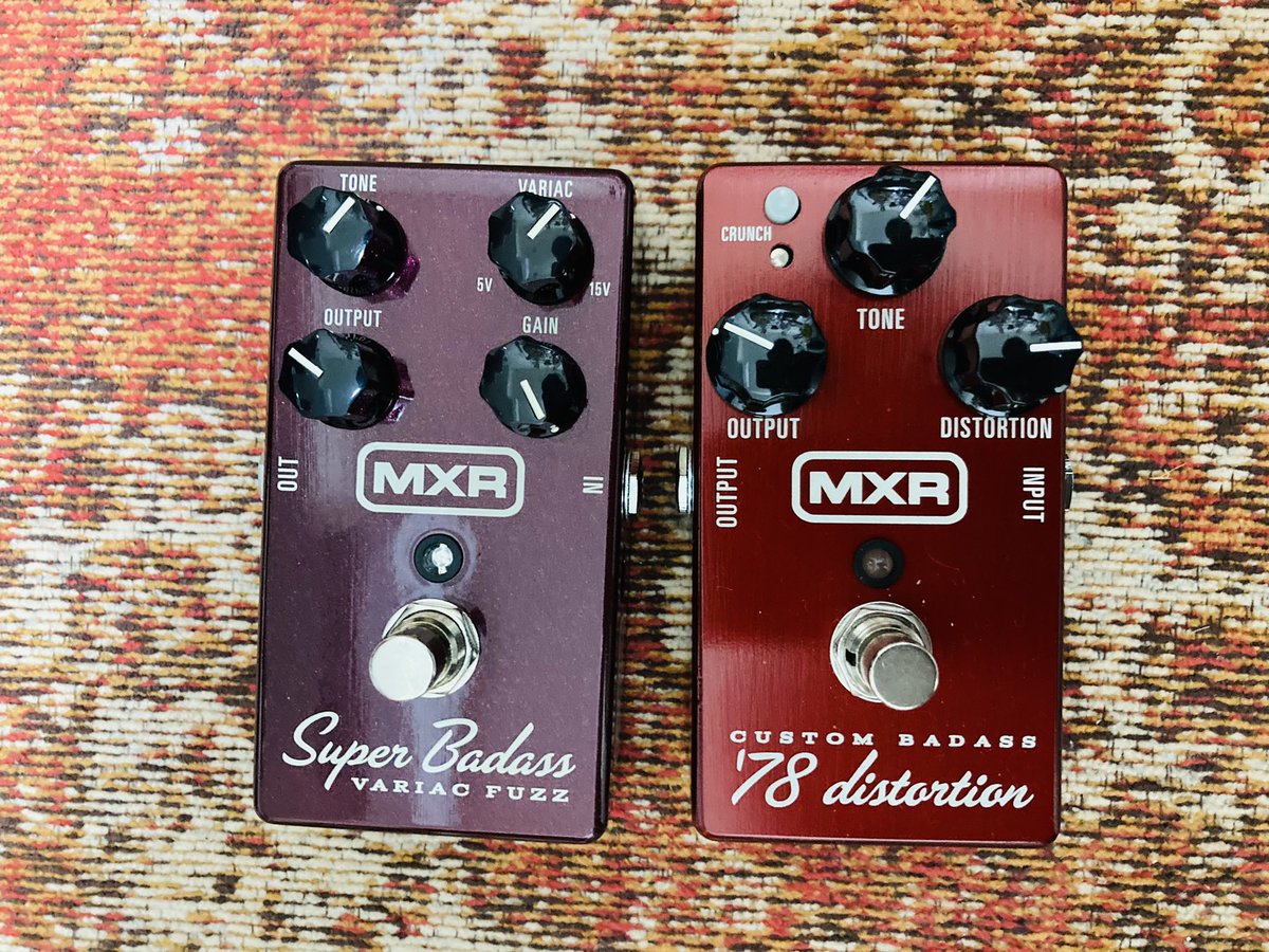 Unitaro500's tweet photo. #MyNewGear
MXR M236 Super Badass Variac Fuzz
MXR M78 Custom Badass ‘78 Distortion
BIG MUFFとDS-2と比べてまとまった音になる印象。使いやすい反面、良くも悪くも暴れる感じはなくなる。うまく使い分けができそう。
#MXR
#variacfuzz
#M236
#frusciante https://t.co/peGkc0PrHq