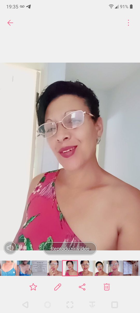 Pequenacoroa's tweet photo. Tô pensando pq alguns usuários então na sala não diz nem um oi podem dizer oi bom dia e de graça e se falamos com ele sai correndo da sala será não gostam de mulheres gostaria de saber 🤔🤔🤔 https://t.co/xKS5UHFIc1