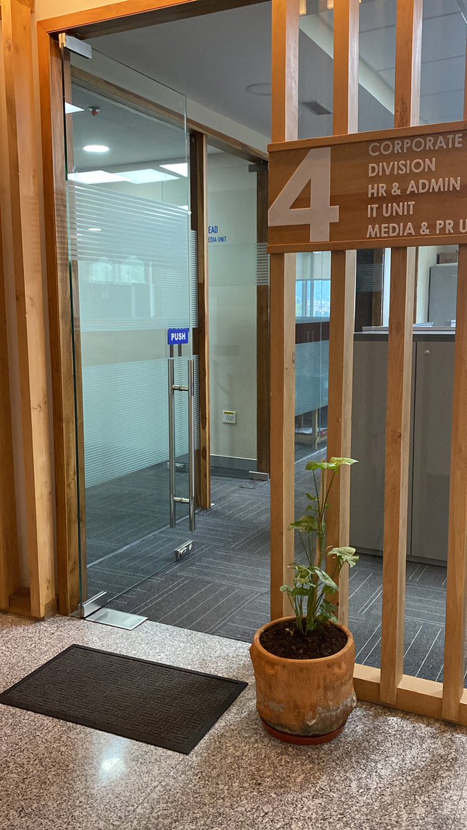 trigdzeen's tweet photo. Standing for the last 10 minutes to meet CTO and no one cares to ask why we are here or so. Probably DHI employees are too busy to bother about outsiders standing in the hall way. https://t.co/04JtLQWWHY