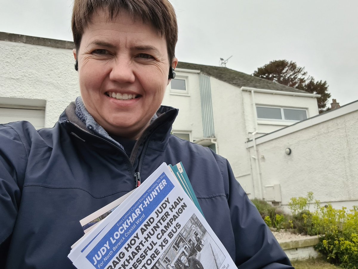 RuthDavidsonPC's tweet photo. Last leaflet run finished. Same 3 thoughts as I have every election

1. Jeez, campaigns are good for getting your steps up.

2. Oooh, look what they've done in their garden. Maybe I should get an acer? 

3. We need primary legislation to outlaw ground level letterboxes.
#TeamTory https://t.co/hhxACn7jBD
