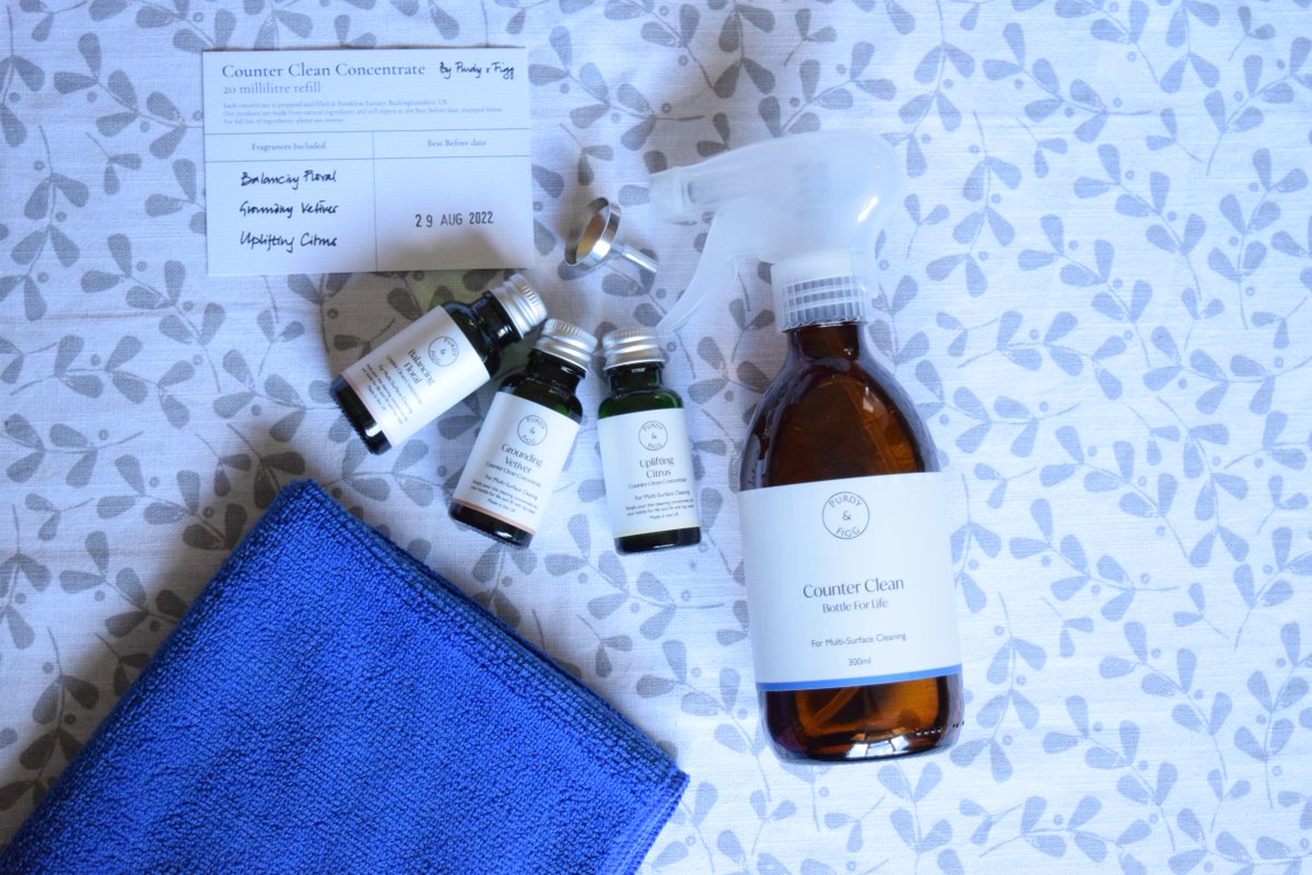SerenityYou's tweet photo. My Spring Review Round Up includes items from @ARRAN_Sense, @PurdyFigg, @TeaByVictoria and @OrganicAromas 
#ad #review #ecofriendly #tea #perfume #gifts #aromatherapy #cleaning https://t.co/04vq3pO8Dh