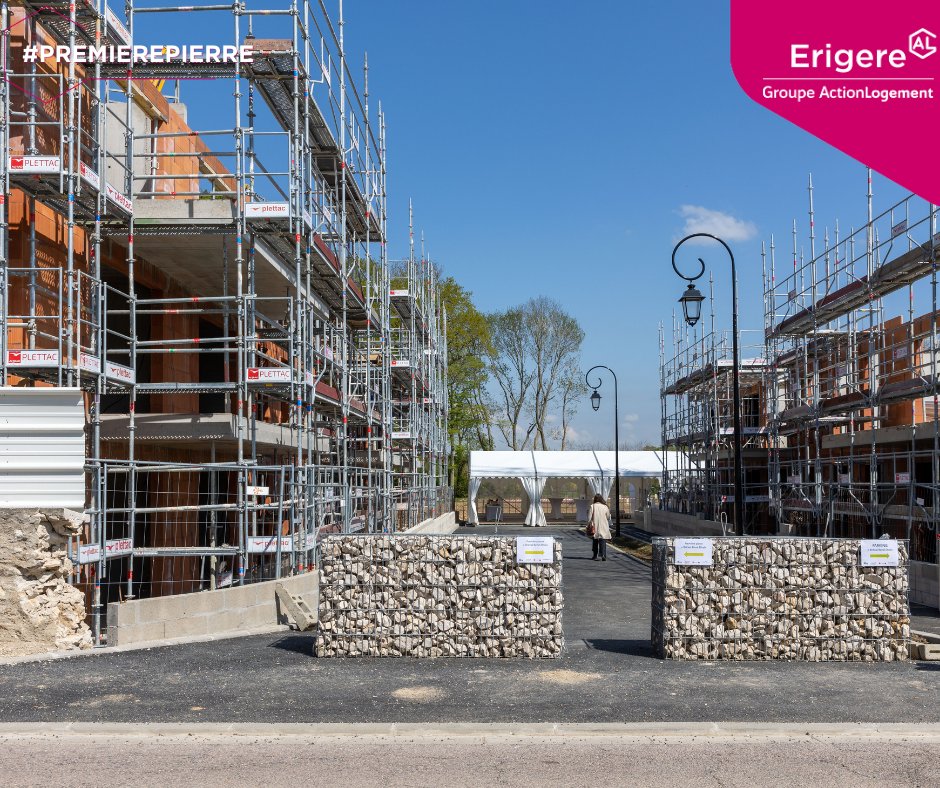 Erigereofficiel's tweet photo. Pose de la #PremièrePierre à #Bréval📍
Un programme réalisé par #PIERREVAL dans lequel Erigère a fait l'acquisition de 21 #logements locatifs sociaux.
21 places de parkings, local vélo, école maternelle, primaire et collège à proximité.
📅Livraison prévue au 3e trim 2023 https://t.co/ply2xMzpIR