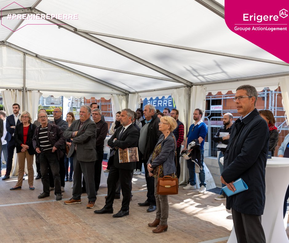 Erigereofficiel's tweet photo. Pose de la #PremièrePierre à #Bréval📍
Un programme réalisé par #PIERREVAL dans lequel Erigère a fait l'acquisition de 21 #logements locatifs sociaux.
21 places de parkings, local vélo, école maternelle, primaire et collège à proximité.
📅Livraison prévue au 3e trim 2023 https://t.co/ply2xMzpIR