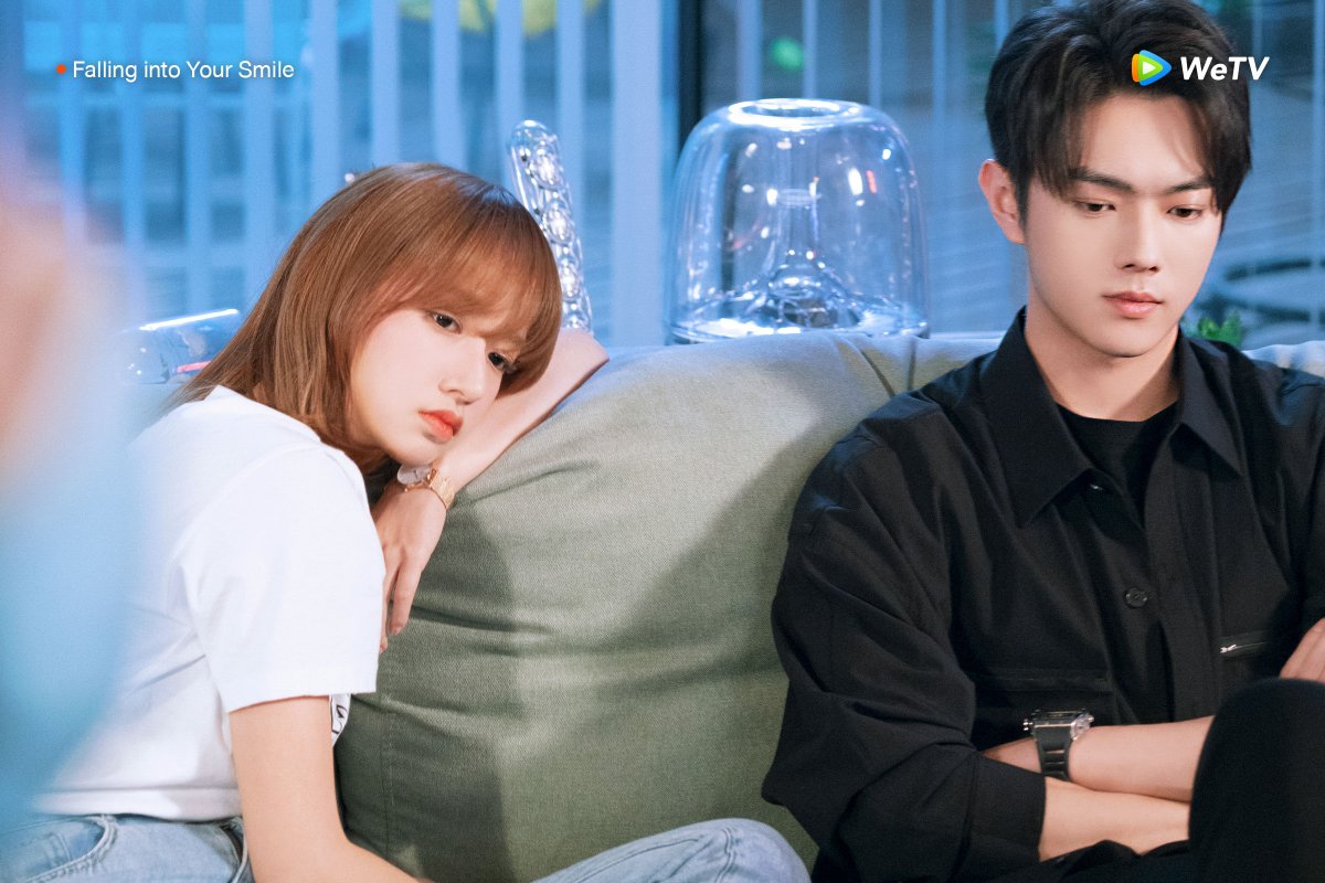 WeTVPhilippines's tweet photo. Who misses this couple?🙋🏻‍��️

🎥 #FallingintoYourSmile Click Here 👉🏻 https://t.co/ppFZLgIzb3.

#WeTVPinas
#WeTVAlwaysMore 
#XuKai #ChengXiao https://t.co/FcFEQHfGNa
