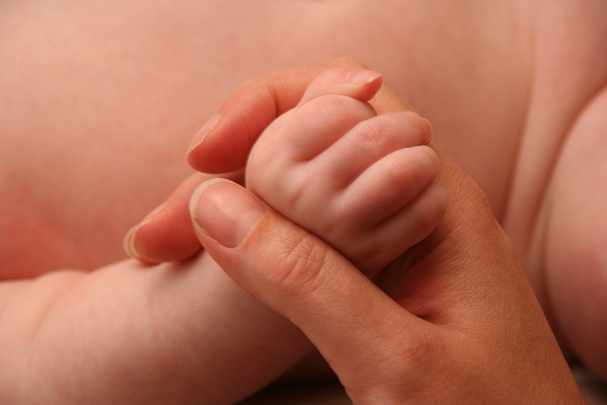 This #MaternalMentalHealthAwarenessWeek we are encouraging everyone to learn how to spot the signs of maternal ill health and to seek help when needed. You can find out more at: bit.ly/37a0JeB #MaternalMHMatters