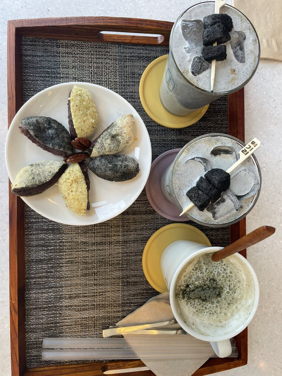 Captain__S__'s tweet photo. Coffee Break~💜 https://t.co/fpjd99zhAv