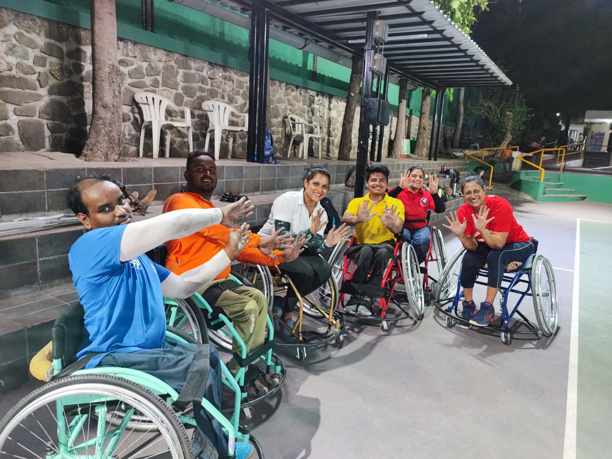 PuneRyders's tweet photo. If you didn’t get DIRTY, you didn’t PLAY..
Our Coaches love being a part of us, Pune Ryders at PYC.
🧑‍🦽🏀

@wbfiindia @int_wheelchair_basketball_fed @media.iccsai @paralympics @project_mumbai @shishirjoshiindia
@puneryders

#Wheelchairsports #projectmumbai
#sbi
#AdaptiveFitness https://t.co/ZnKlZDsgOq