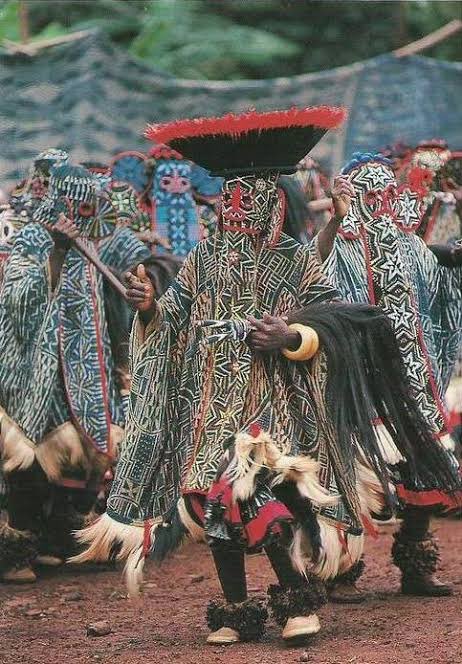 Top 10 Countries with the highest number of witch craft in the world. See This A thread 🧵