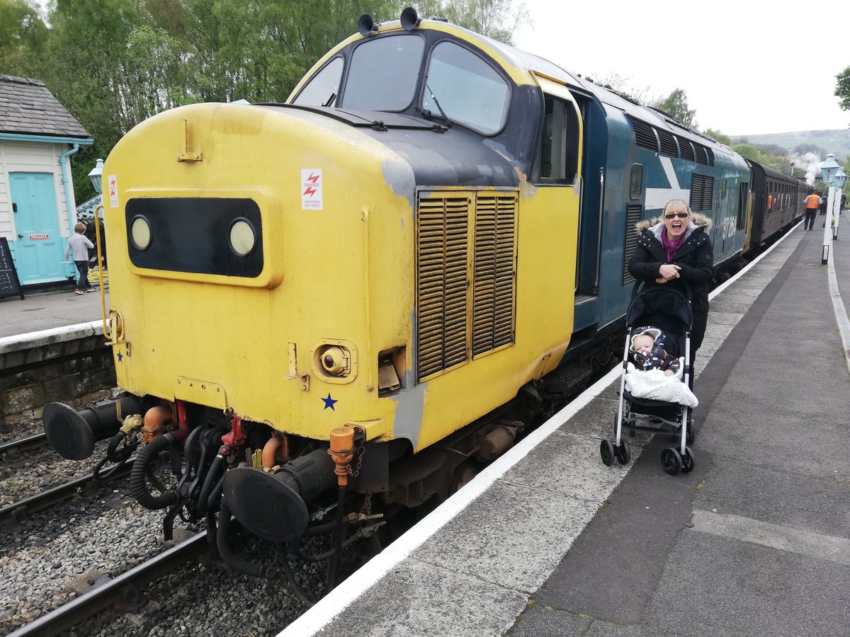 jaymz_hatstand's tweet photo. We had a fantastic day yesterday @nymr for Seb's first standard gauge train journey! He's already chalked off Lambton 29, Q6 63995 and 37264 off his haulage list! We'll definitely be back for more! #ClassicSteam #ClassicTraction #Yorkshire #Railways #Heritage https://t.co/wpAZuWVqBx