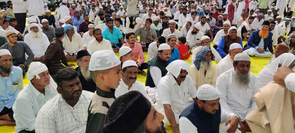 Ramappa_S_MLA's tweet photo. ಹರಿಹರದ ವಿವಿಧಡೆ ನಡೆದ ರಂಜಾನ್ ಸಂಭ್ರಮಾಚರಣೆಯಲ್ಲಿ ಪಾಲ್ಗೊಂಡು ಸಮಾಜದ ಬಂಧುಗಳಿಗೆ ರಂಜಾನ್ ಹಬ್ಬದ ಶುಭಾಶಯಗಳನ್ನು ಕೋರಲಾಯಿತು.
@INCKarnataka @KPCCPresident @DKShivakumar @INCHarihara @siddaramaiah @SaleemAhmadINC @utkhader @BZZameerAhmedK https://t.co/tMct9ACmbK