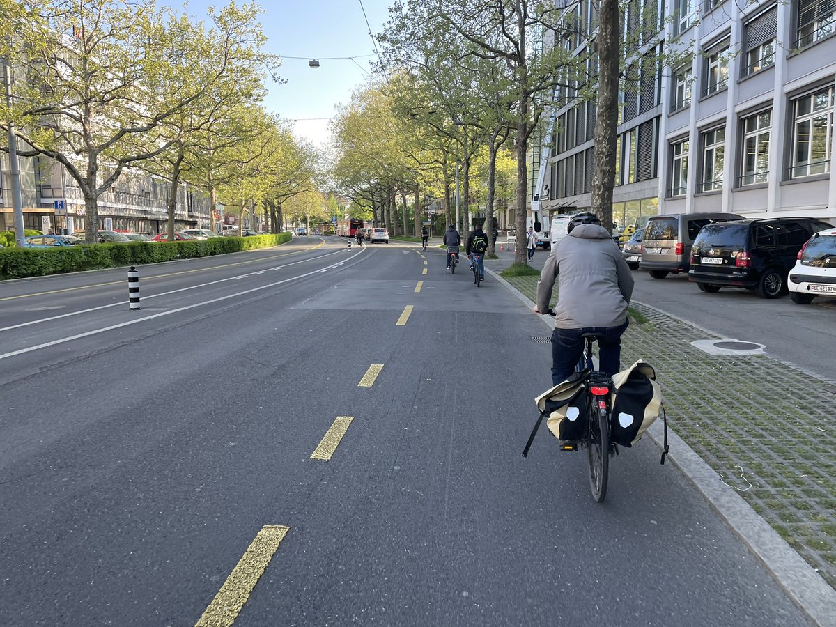 biking to work in bern! ♥️🚴‍♂️@biketoworkch <a href="/proveloschweiz/">Pro Velo Schweiz</a>
