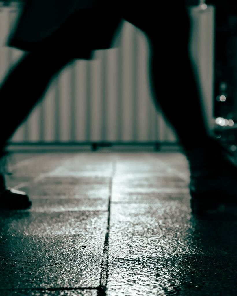3StopsDrive's tweet photo. Legs 🤷🏻‍♀️
.
📸 Fujifilm X-T3
📍 Bristol Harbour
.
#streetpics #street_storytellers #street_style #streetpeople #urbanandstreet #street_ographers #republicofstreet #bristoluk #igersbristol #yourbristol #bristol_lens #bristolshootersuk #urbanphotographer #u… https://t.co/btUEqG0Dr1 https://t.co/ixvTUGtWcH