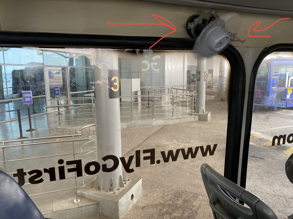 vikrantguptaind's tweet photo. @GoFirstairways - checkout the health&amp;safety breach on your ground bus. Fan blades whirring in full speed waiting to injure someone. Check out the power cables. This is of grave concern. #GoFirst #IGIAirport #terminal2 #Jammu #Delhi @DGCAIndia https://t.co/JJTi8ba93O