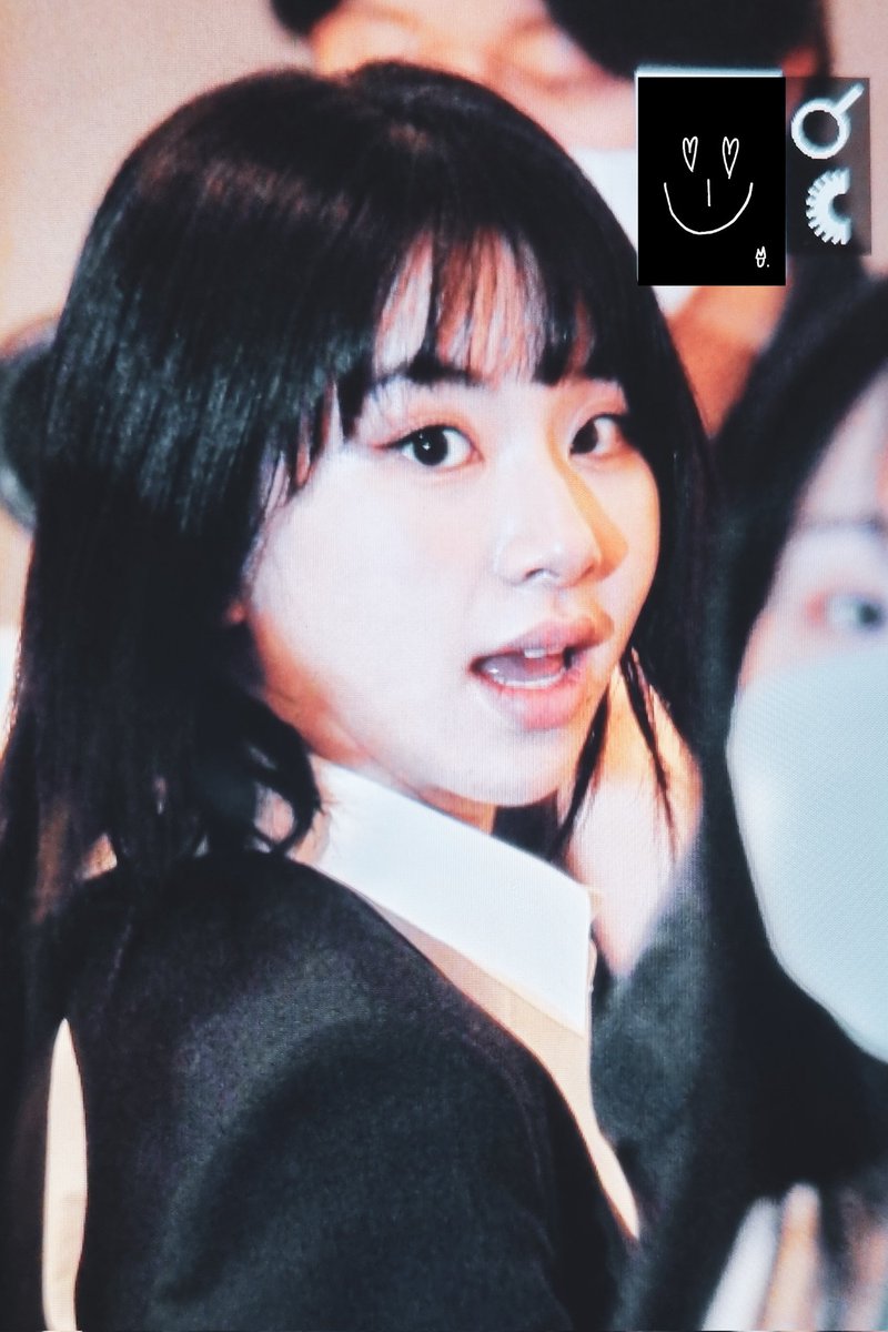 SnowBIossom_'s tweet photo. 220503 #채영🍓   

채영이가 축제다 축제🎆

#트와이스 #TWICE
#CHAEYOUNG https://t.co/ceuBCLJDas