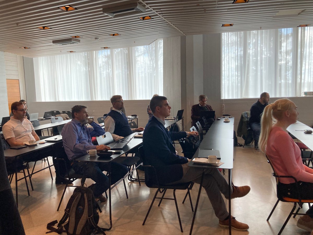 valuebiomat's tweet image. Researcher meeting of #valuebiomat consortium @Akatemia_STN, discussing the #results from the first period. #biobased #materials #sustainability #transitions #regulation #businessmodels #lifecycle assessment #circularity