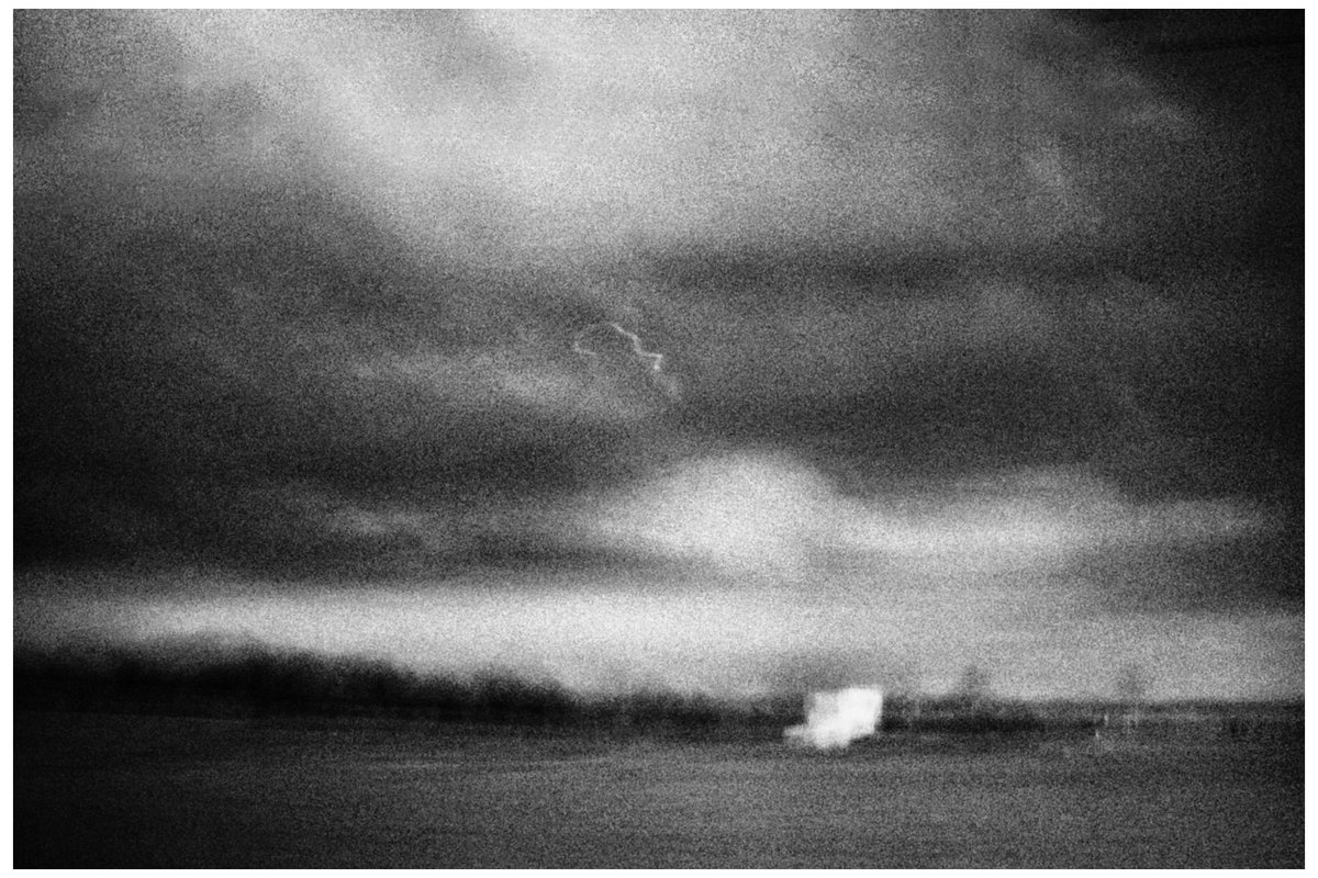 iodo_san's tweet photo. From "XO" series
#blackandwhitephotography #streetphotography https://t.co/vr1TpoFX0T