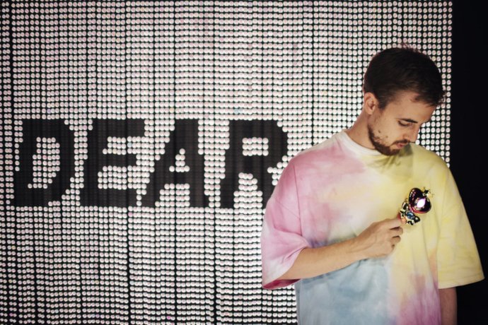 Best Regards, un addio impossibile: #MarcoDAgostin scrive a #NigelCharnock. In scena al <a href="/Palladium_Roma/">Teatro Palladium Roma</a> #recensione <a href="/bersanichiara/">Chiara Bersani</a> klpteatro.it/best-regards-m…