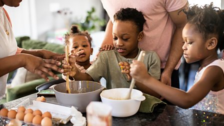 FamilyFirst_ERC's tweet photo. Sharing your hobbies with your children is a great way to bond, have fun together and help them learn and develop their own interests.
πΏGardening
πBaking
π¨Painting
πΆSinging
πReading
https://t.co/sbOC39goOz
#FamilyWellbeing #LetsPlayERC @bbc_thp https://t.co/wfPboDCevZ