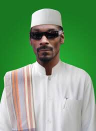 boredguynfts's tweet photo. SELAMAT HARI RAYA AIDILFITRI DARI SNOOP DOG !!! 🌙💫 https://t.co/zHjAK9x865