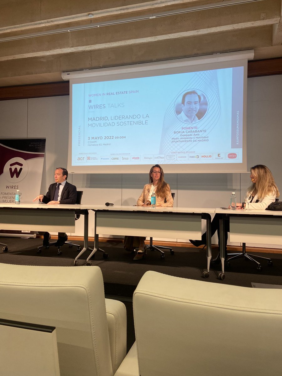 MPascualsaez's tweet photo. No se puede cambiar lo que no se puede medir. Borja Carabante junto a @WIRES_Spain explica hoy en el @COAMadrid , el Plan de Mobilidad Urbana #madrid360 y la gestión de datos como ya decimos desde @UrbimDt es más que relevante. #movilidadsostenible #sensores #wirestalks https://t.co/fFLwSi1kZ5