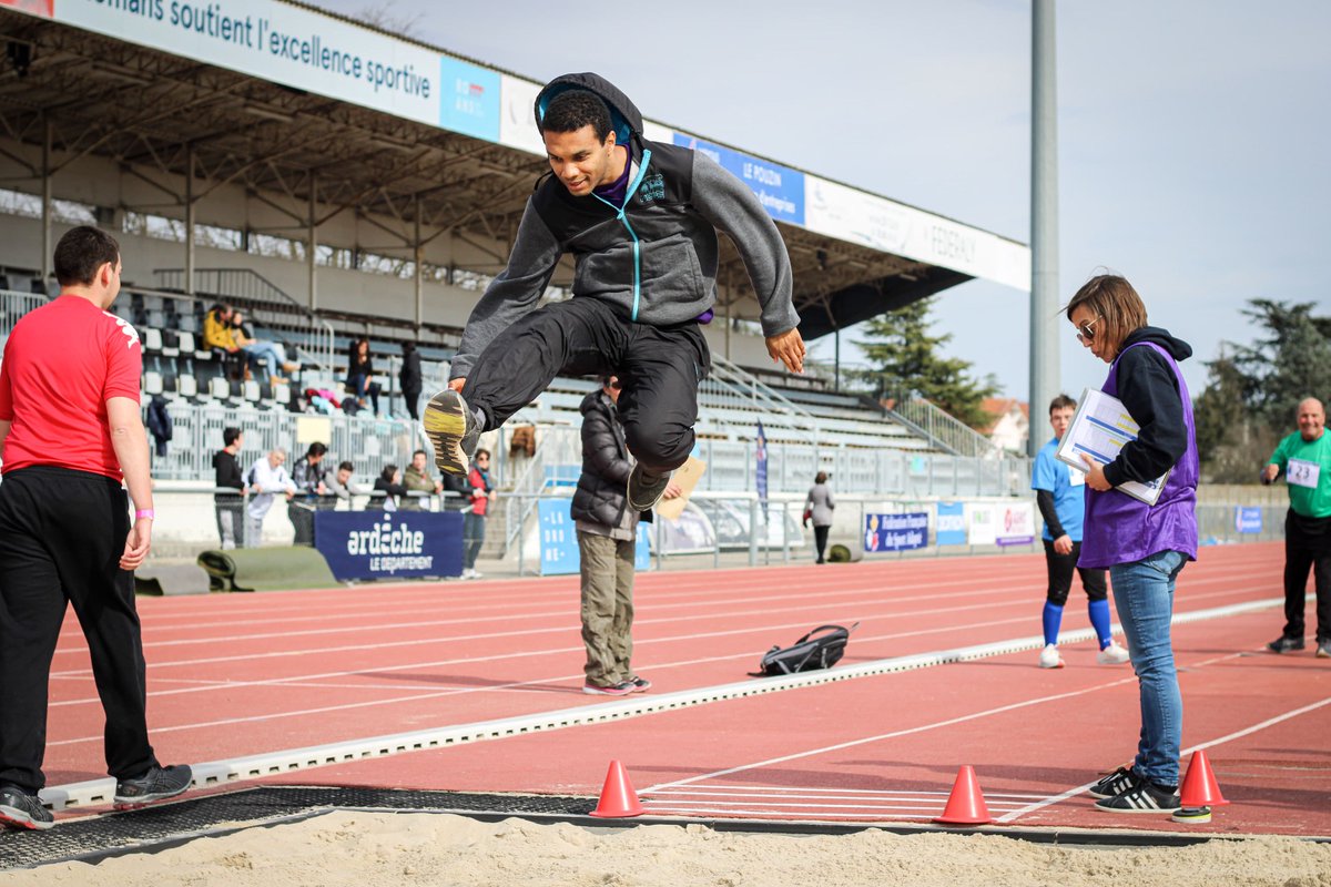 Sportadapte2607's tweet photo. Compétition départementale de para athlétisme adapté du 12 mars 2022.
En partenariats avec Coala 26 et EARP et la @VilleDeRomans  

#COMPETITION #gagner #WINNER #Course #bonheur https://t.co/M7X4teZp7j